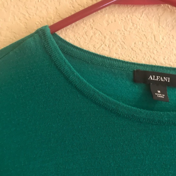 ❤️ Ladies size medium lovely green three-quarter length sleeve sweater - Picture 8 of 8